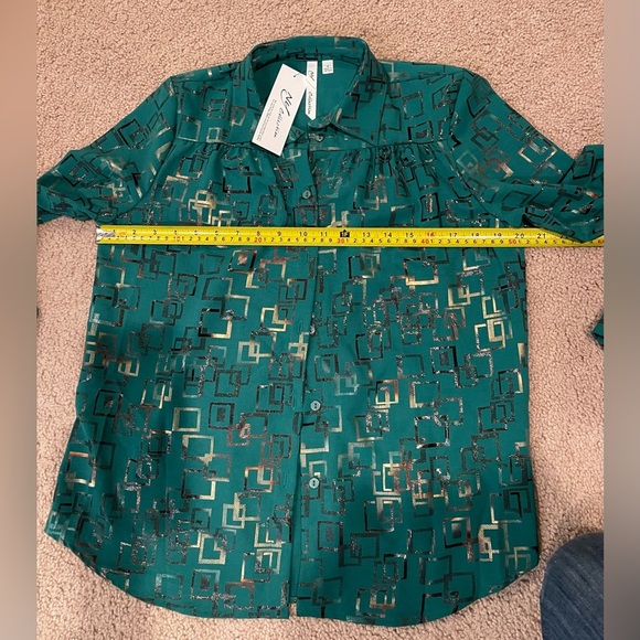 Women's NY COLLECTION Geometric Print button down long sleeve shirt - Picture 4 of 10